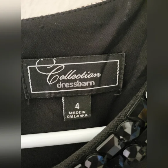 Black and Gold Sheath Dress - Picture 5 of 7